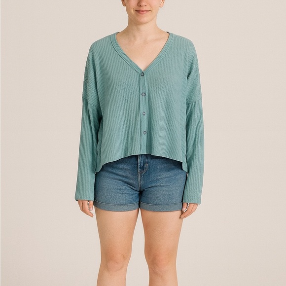 Wild Fable Size Medium Blue Waffle Knit Thermal Top. - Picture 1 of 5